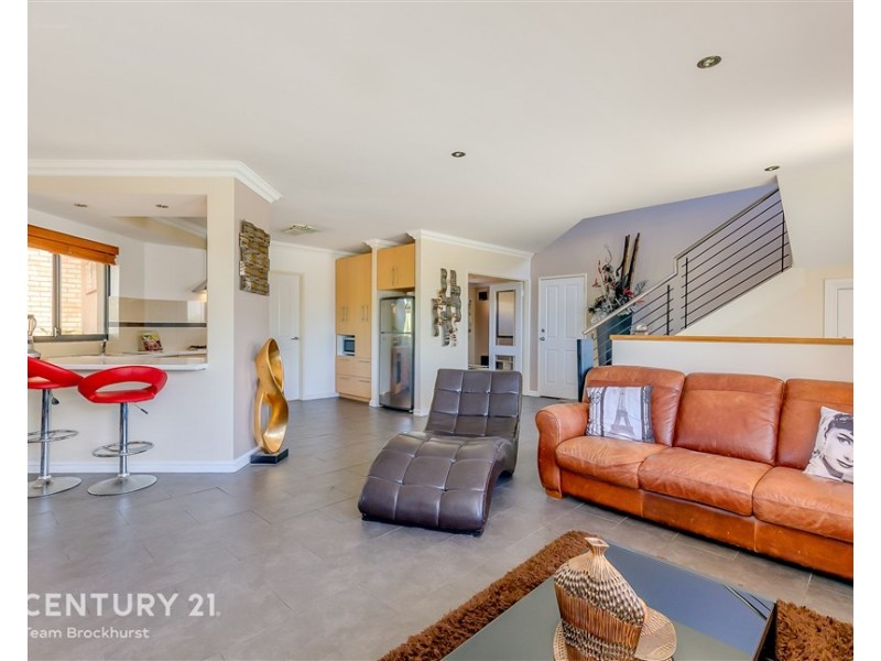 18 Admiralty Road, Canning Vale WA 6155