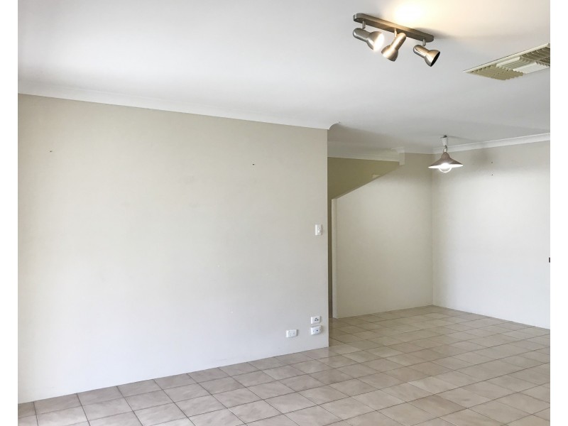 20 Challenger Drive, Thornlie WA 6108