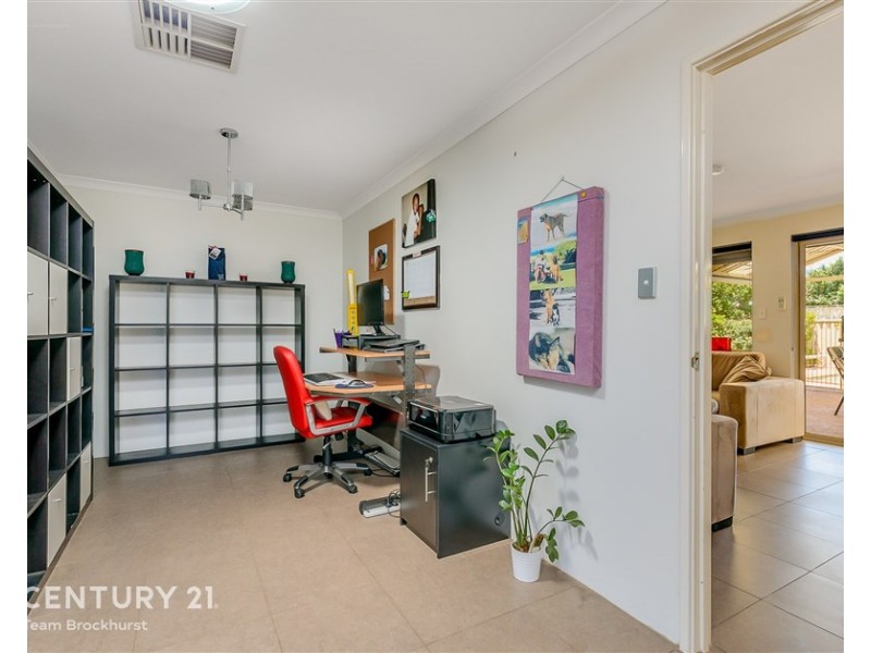 18 Bluegum Road, Thornlie WA 6108