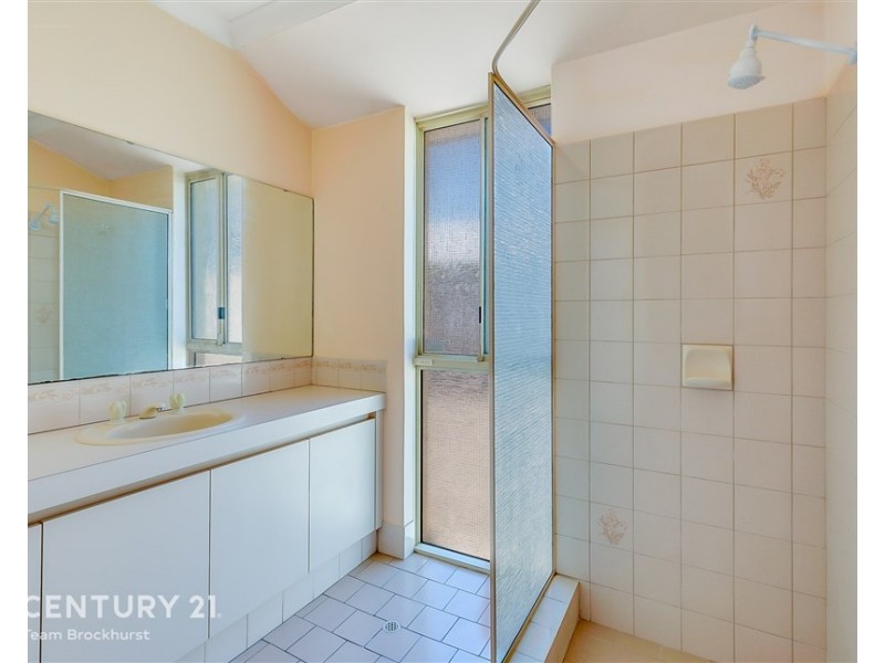 10 Wineberry Loop, South Lake WA 6164