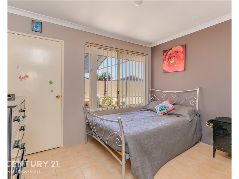 10 Wineberry Loop, South Lake WA 6164