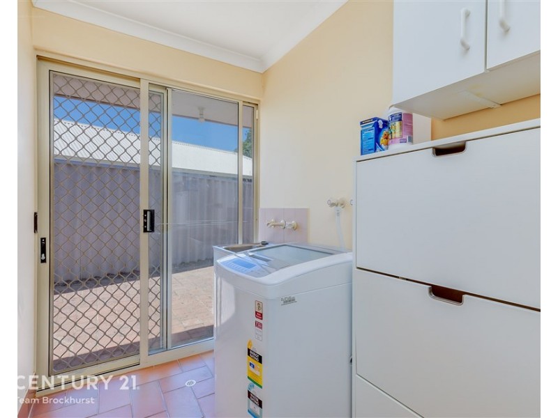 10 Wineberry Loop, South Lake WA 6164