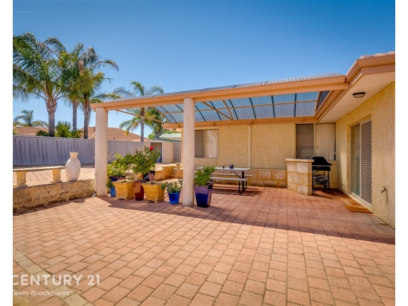 10 Wineberry Loop, South Lake WA 6164