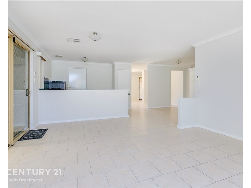 8 Manup Court, Kenwick WA 6107