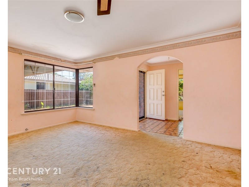 74 Glyndebourne Avenue, Thornlie WA 6108