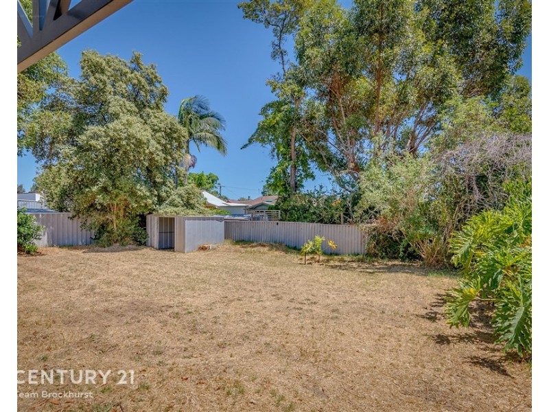74 Glyndebourne Avenue, Thornlie WA 6108