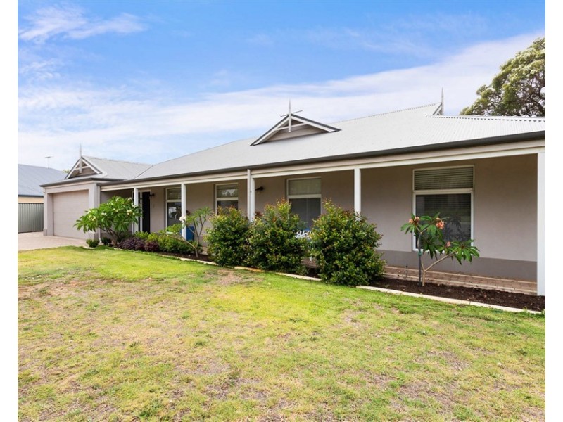5 Quiberon Link, Byford WA 6122