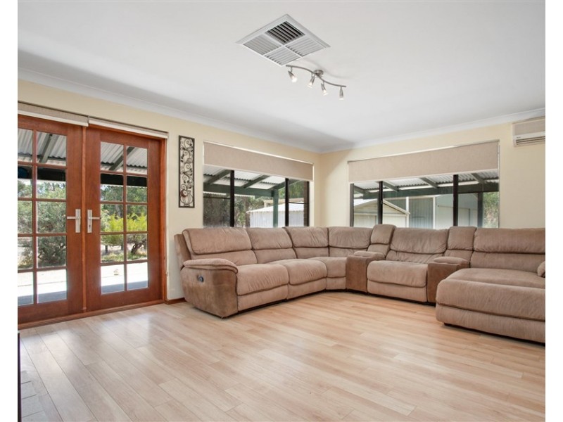 203 Keirnan Street, Whitby WA 6123