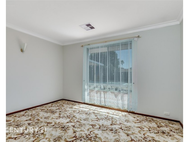 67 McNamara Drive, Thornlie WA 6108