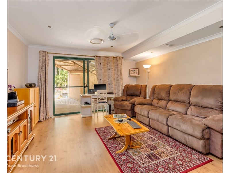 28 Painter Crescent, Mundaring WA 6073