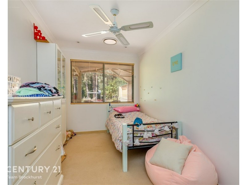 28 Painter Crescent, Mundaring WA 6073