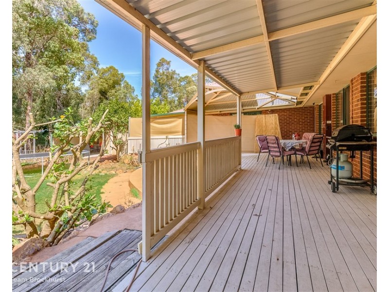 28 Painter Crescent, Mundaring WA 6073
