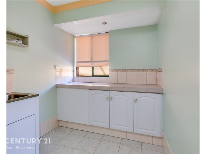 28 Painter Crescent, Mundaring WA 6073