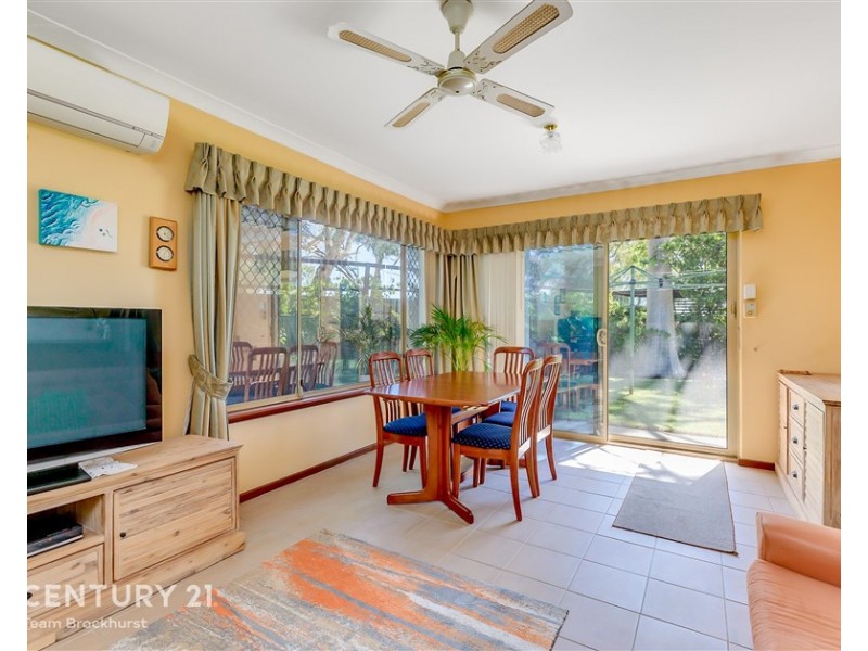 21 Stonecreek Close, Thornlie WA 6108