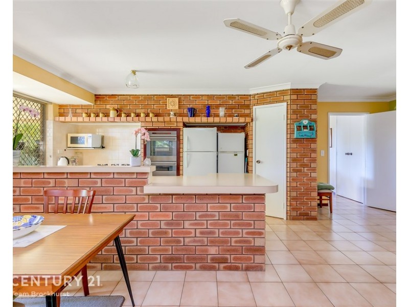 21 Stonecreek Close, Thornlie WA 6108