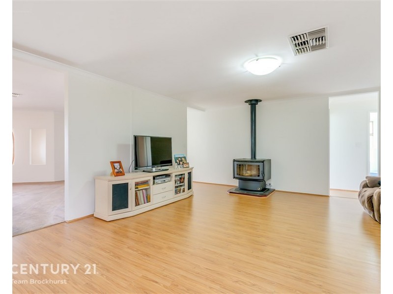 5 Barnett Close, Huntingdale WA 6110