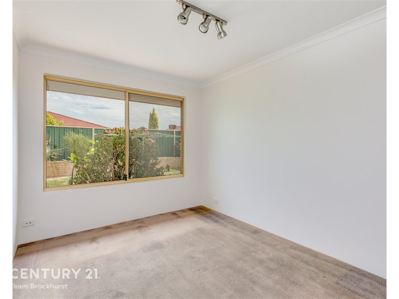 5 Barnett Close, Huntingdale WA 6110
