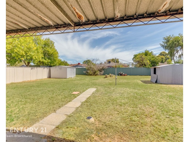 9 Earls Court, Thornlie WA 6108