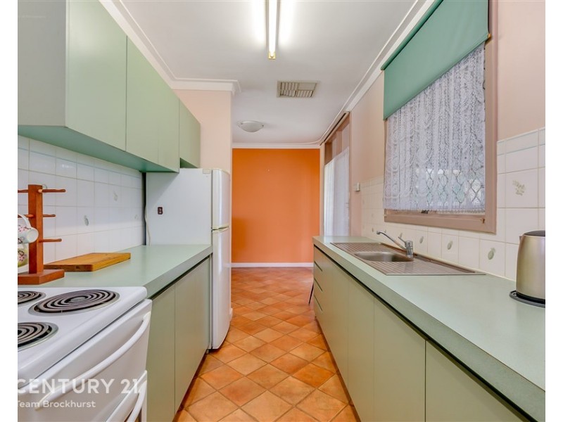 9 Earls Court, Thornlie WA 6108