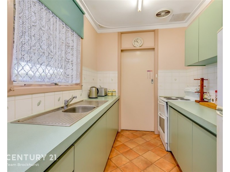 9 Earls Court, Thornlie WA 6108