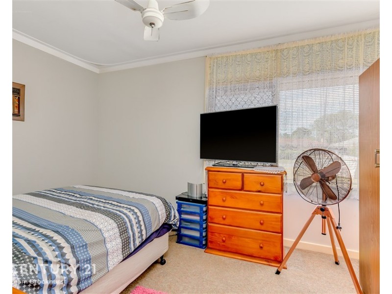 9 Earls Court, Thornlie WA 6108