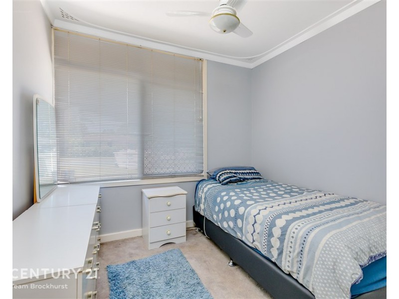 9 Earls Court, Thornlie WA 6108