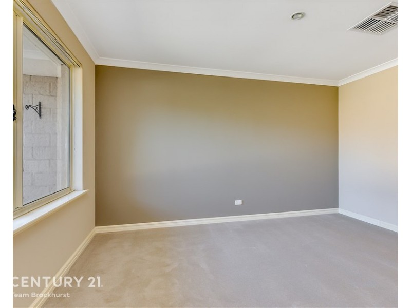 4a Dryandra Way, Thornlie WA 6108