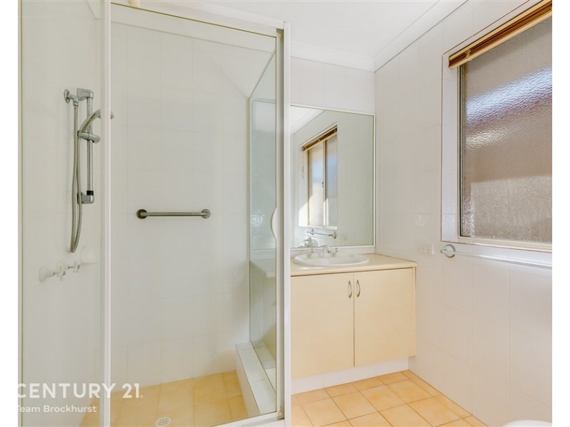 4a Dryandra Way, Thornlie WA 6108