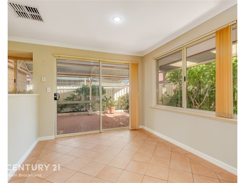 4a Dryandra Way, Thornlie WA 6108