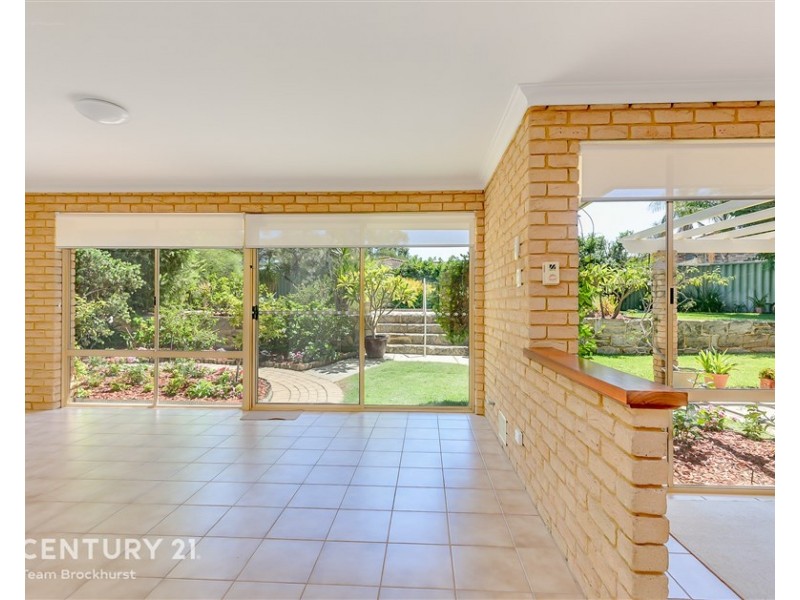 15 Castle Court, Thornlie WA 6108