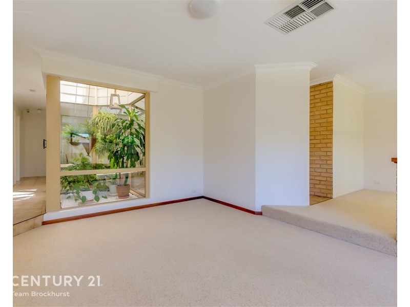 15 Castle Court, Thornlie WA 6108
