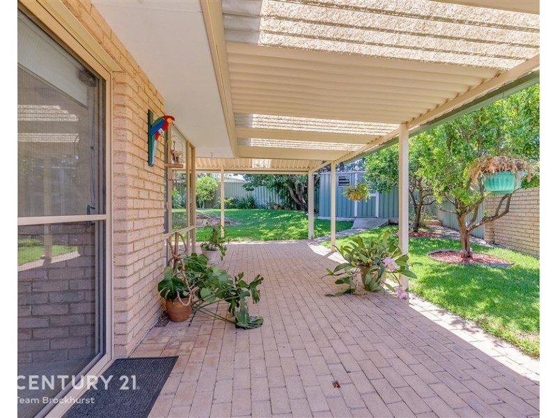 15 Castle Court, Thornlie WA 6108