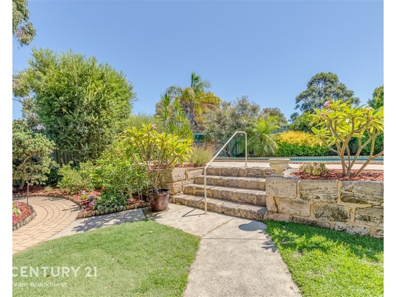 15 Castle Court, Thornlie WA 6108