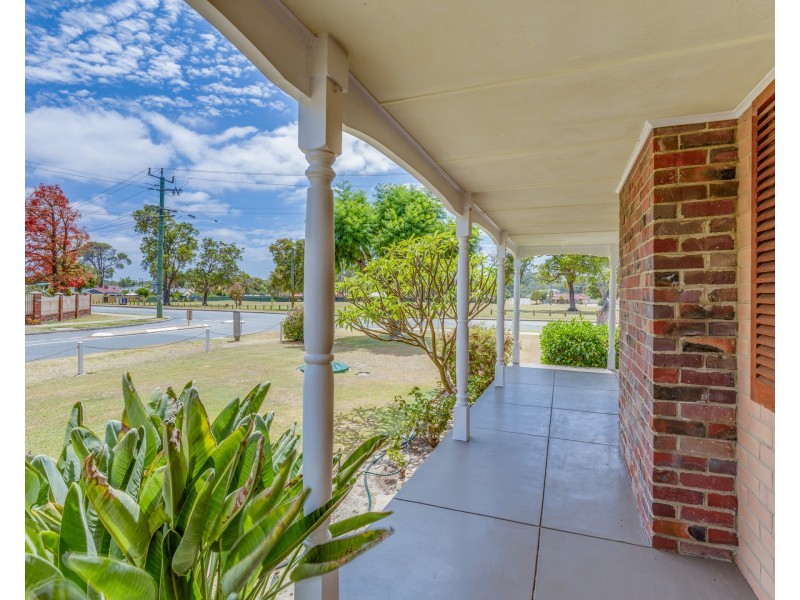 2 Pegus Street, Thornlie WA 6108