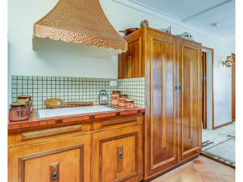 2 Pegus Street, Thornlie WA 6108