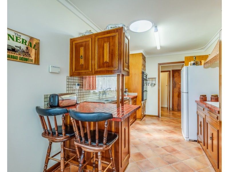 2 Pegus Street, Thornlie WA 6108