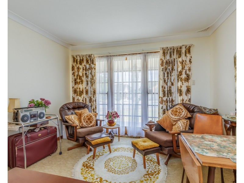 2 Pegus Street, Thornlie WA 6108