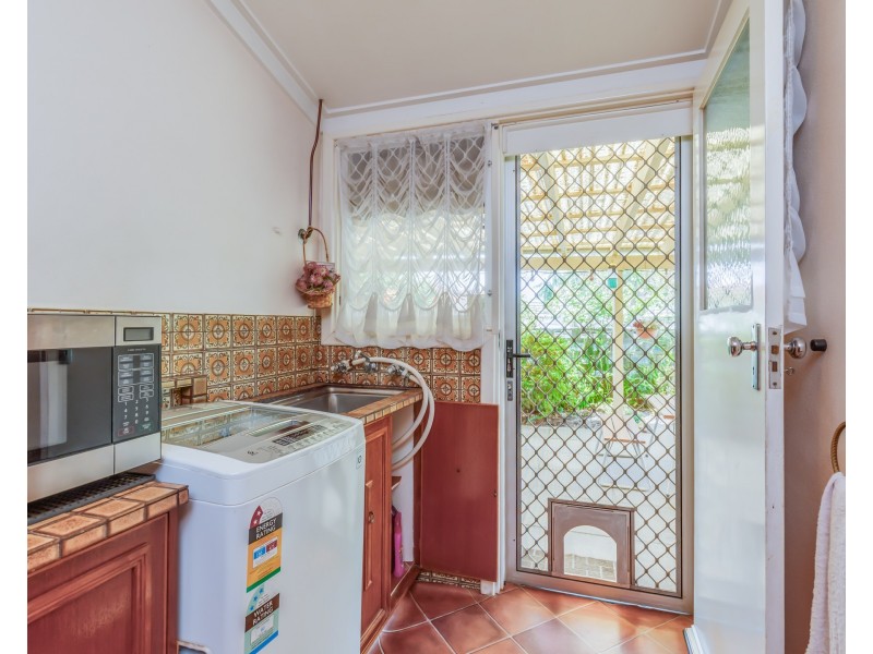 2 Pegus Street, Thornlie WA 6108