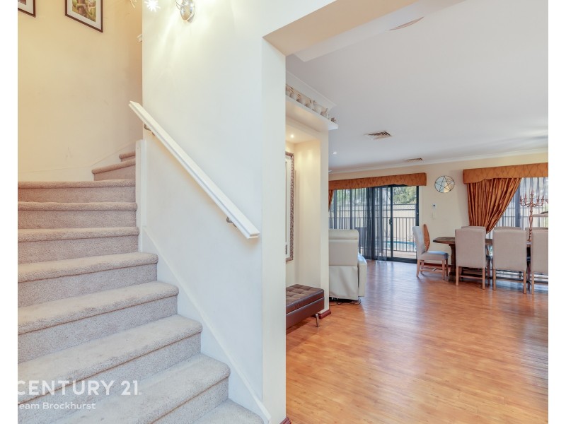 2/378 Kew Street, Cloverdale WA 6105