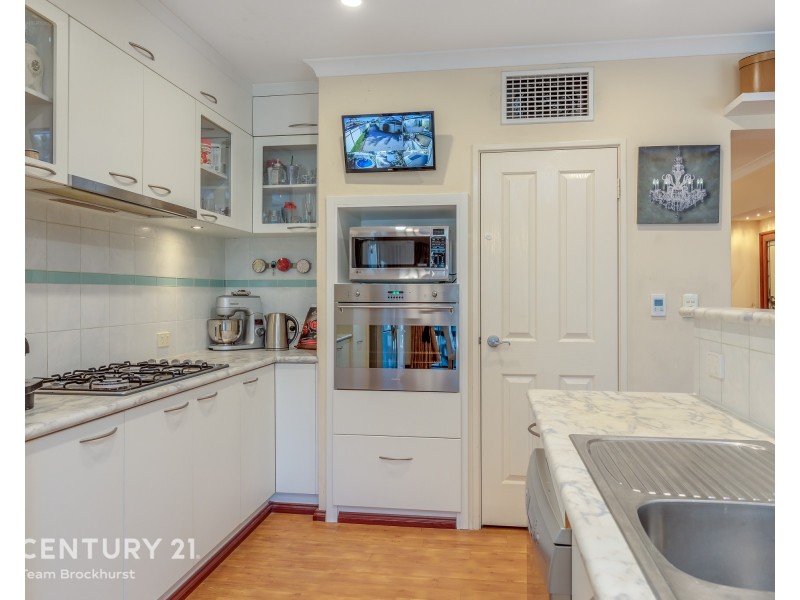 2/378 Kew Street, Cloverdale WA 6105