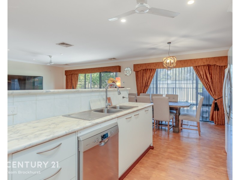 2/378 Kew Street, Cloverdale WA 6105