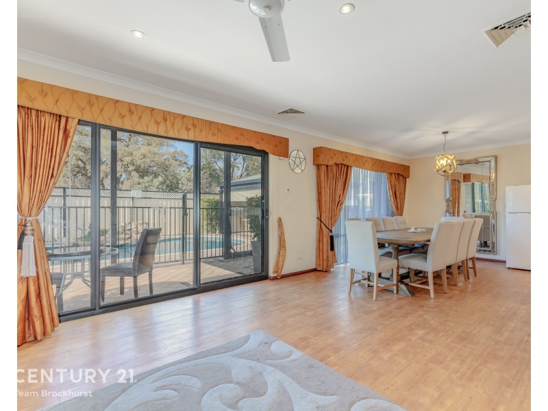 2/378 Kew Street, Cloverdale WA 6105