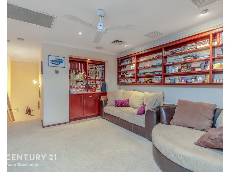 2/378 Kew Street, Cloverdale WA 6105