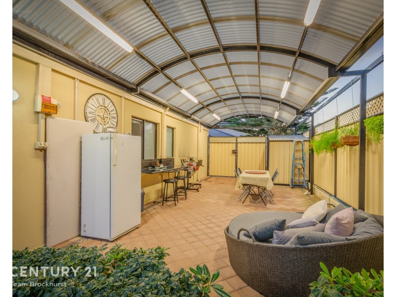 2/378 Kew Street, Cloverdale WA 6105