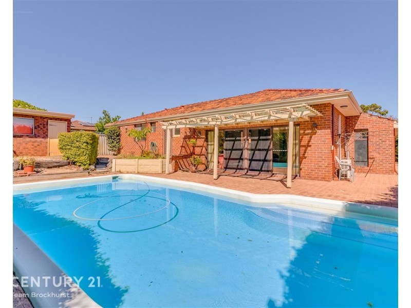 18 Hatfield Way, Booragoon WA 6154