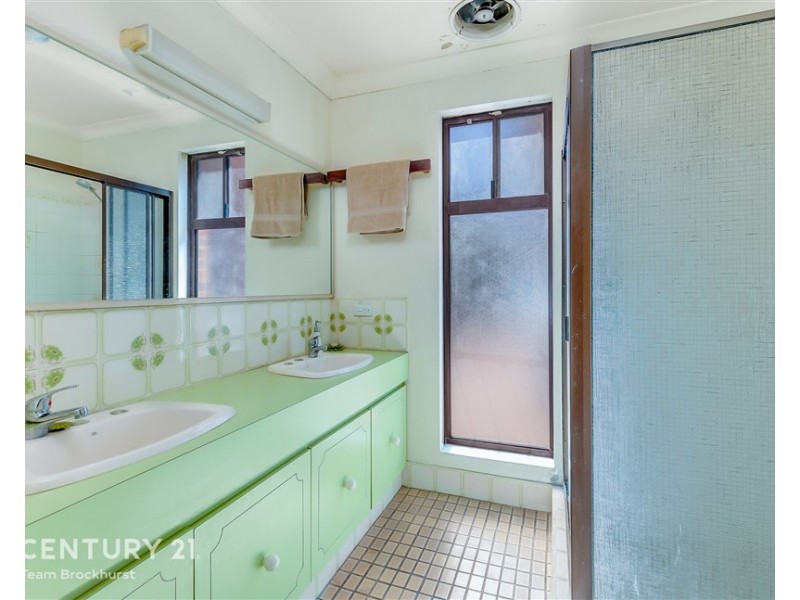 18 Hatfield Way, Booragoon WA 6154