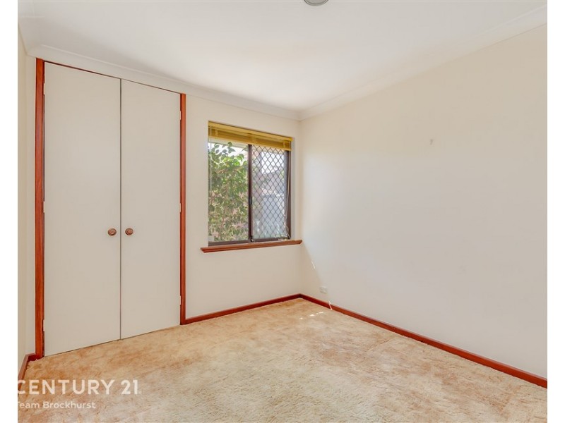 18 Hatfield Way, Booragoon WA 6154