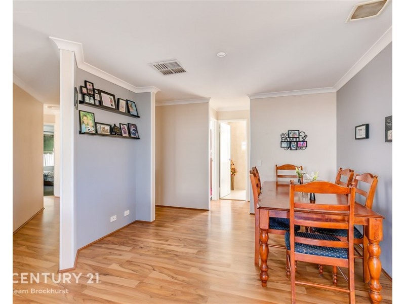 5 Moldern Place, Huntingdale WA 6110
