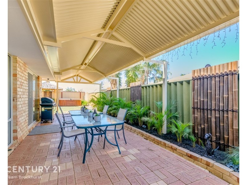 5 Moldern Place, Huntingdale WA 6110