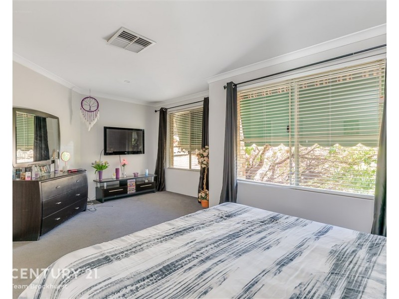 5 Moldern Place, Huntingdale WA 6110